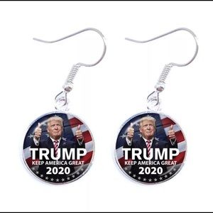 Trump MAGA 2020 silver tone earrings thumbs up